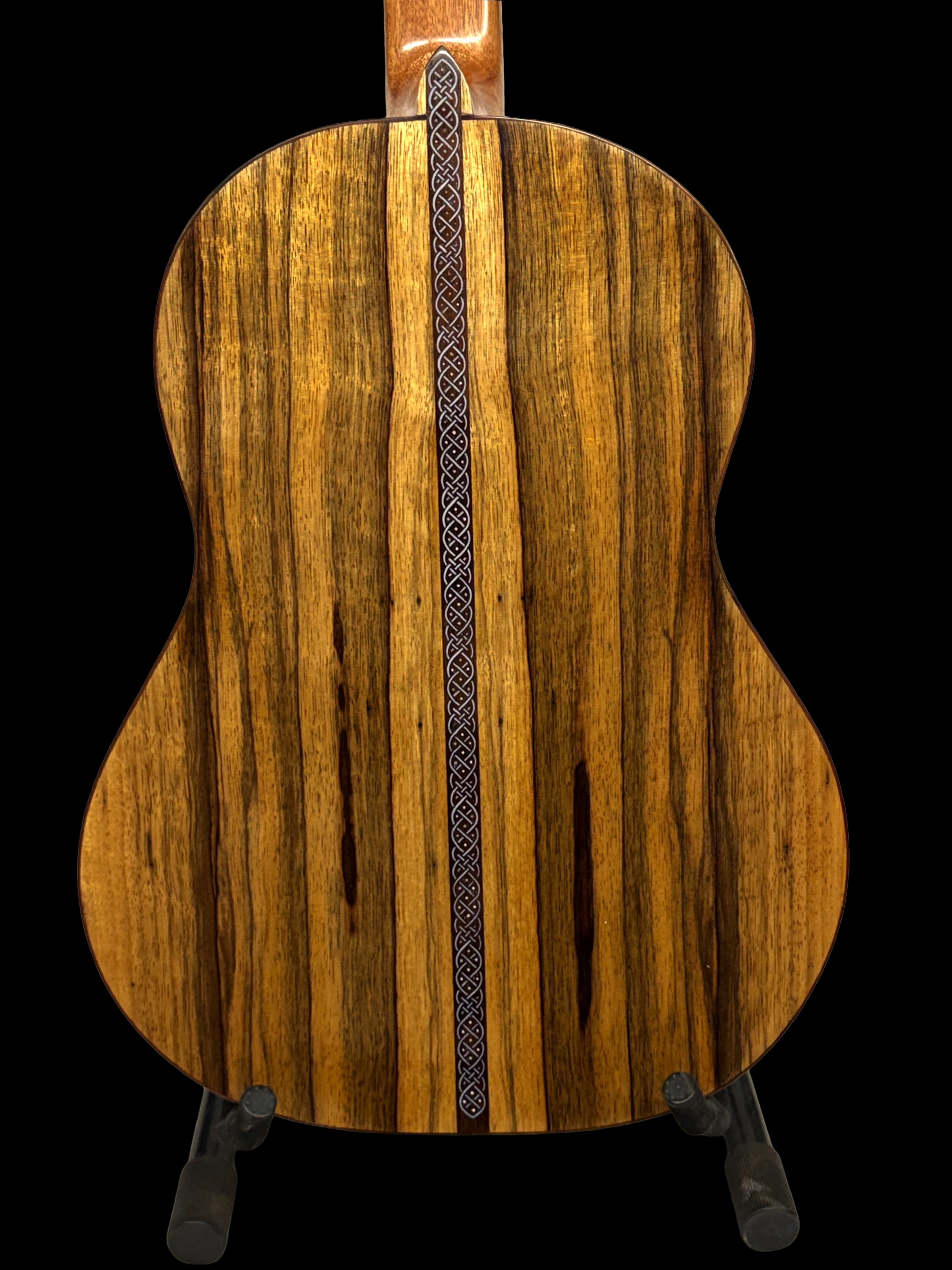 Vikinggitar - detalj